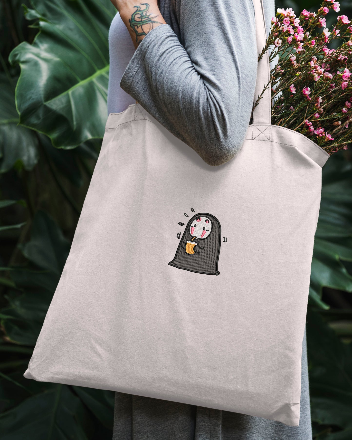 Kaonashi spirited away hold bubble tea embroidery design